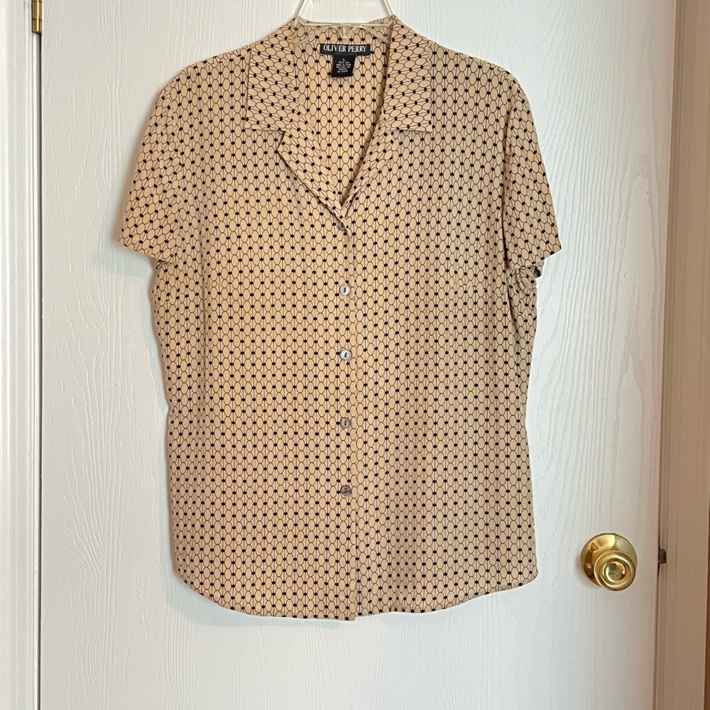 Oliver Perry 100% Silk Geometric Print Blouse Mother of Pearl Buttons Large